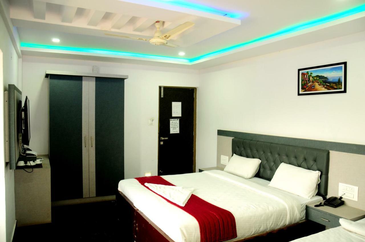 Hotel Shawrya The Grand Madikeri Buitenkant foto