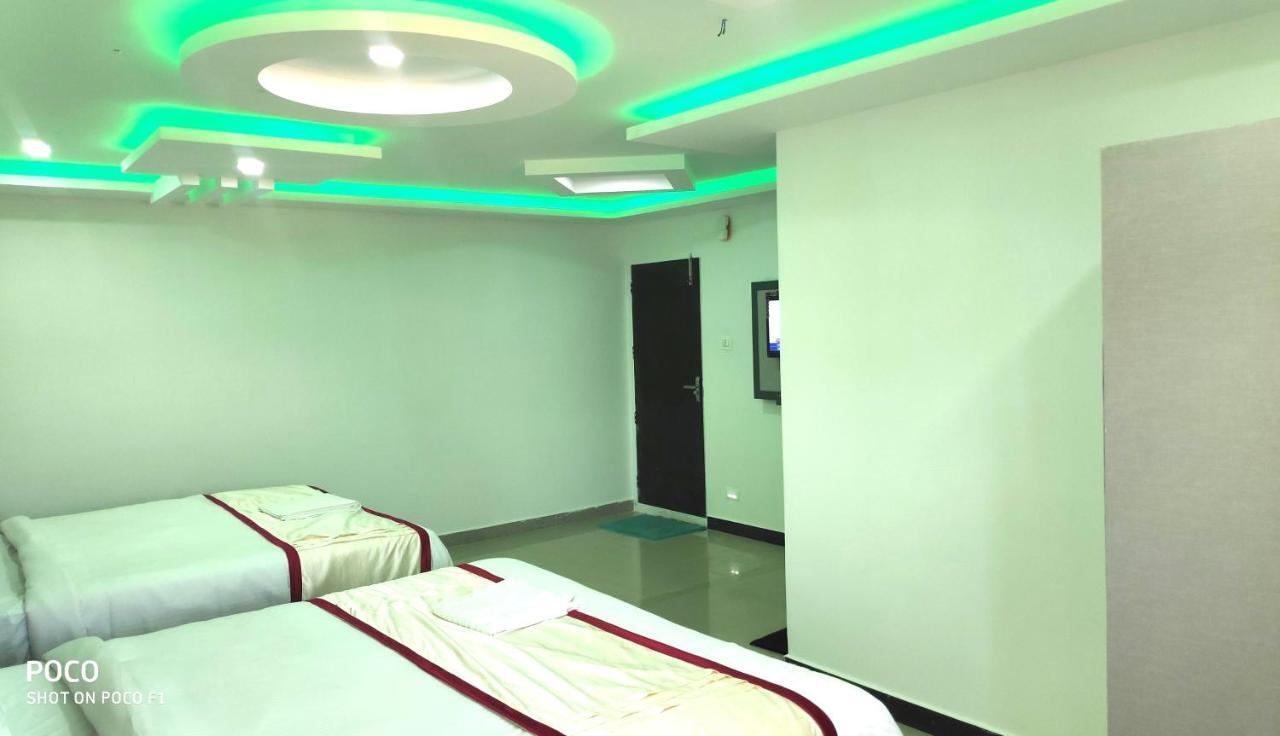 Hotel Shawrya The Grand Madikeri Buitenkant foto
